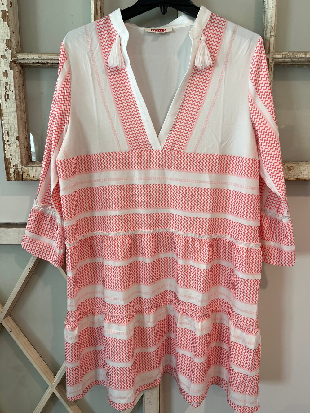NWOT Mazik size medium knee length dress
